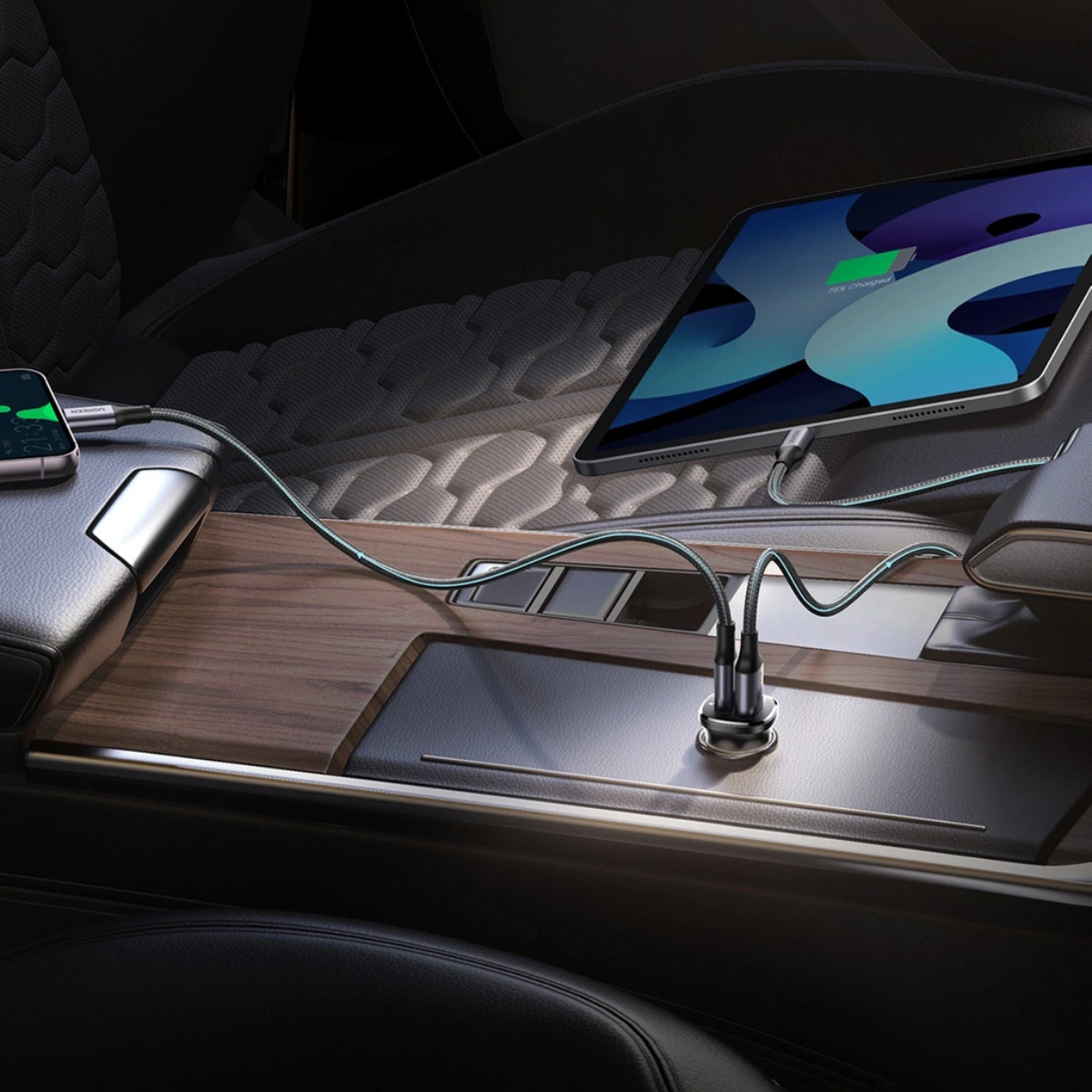 Cargador para Auto UGREEN 30W – USB-C y USB-A | Compacto y Rápido